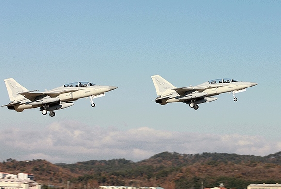 필리핀 공군, FA-50 추가 구매 고려… 두테르테 대통령은 부정적 의견