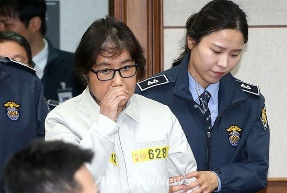 신동욱 “4년 동안 사건 관련자 6명 죽어…‘최순실 세력’ 여전히 살아있다”
