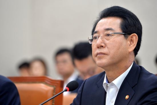 [2017 국감] 김영록 장관 “농식품부 예산 적지 않아… 혜택 늘어나”