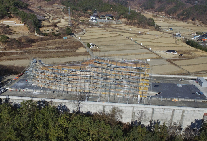 '길이 120m 세계최대 와불' 공사 재개…내년 초파일 완공목표