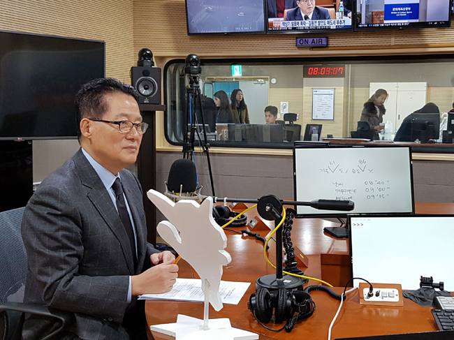 박지원 “정치권 MB 논쟁 이제 그만… 검찰수사에 맡기면 된다”