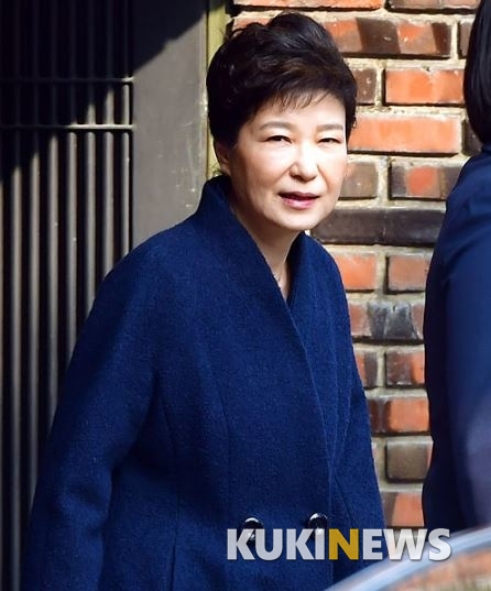 박근혜, 구치소 생방송으로 1심 선고 확인할 듯…재판 불출석