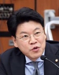 김경수 보좌관-드루킹 금전거래… 윗선 연루 의혹 솔솔