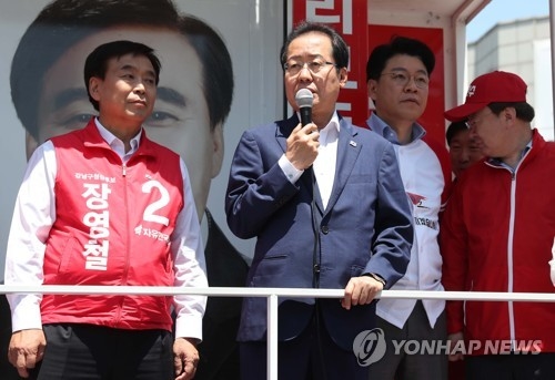 한국당, ‘대북정책’ 비판하며 ‘집토끼’ 지키기 나섰다