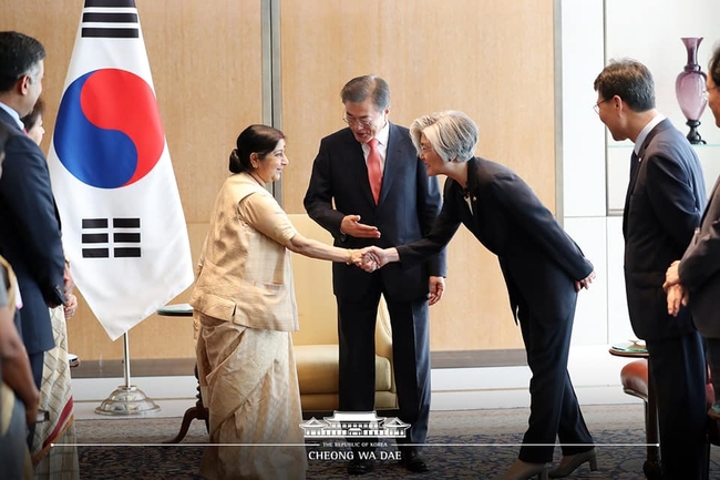 한국-인도, 양국 외교부 장관의 만남