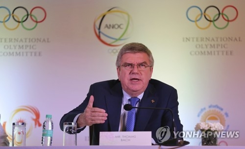 바흐 IOC 위원장 “도쿄 올림픽 남북 단일팀 기대”