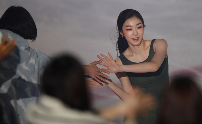 김연아, 6년 만에 해외 아이스쇼 참가··· 출연료 전액 기부