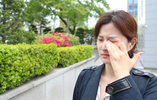 미세먼지·꽃가루 날림 심한 4월 '알레르기 결막염' 환자 증가