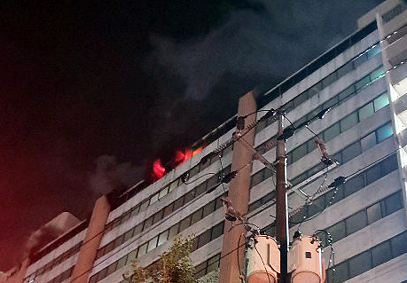 충북 충주 아파트서 화재 발생…부부싸움 뒤 홧김에 불 질러