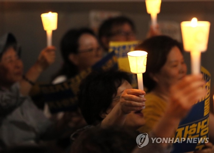 오늘(28일) 서초동 촛불집회..검찰개혁 vs 조국 반대