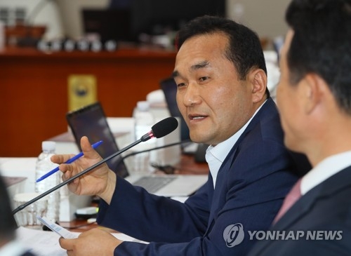 ‘징역 1년6월 확정’ 엄용수 의원직 상실…한국당 108석으로 줄어