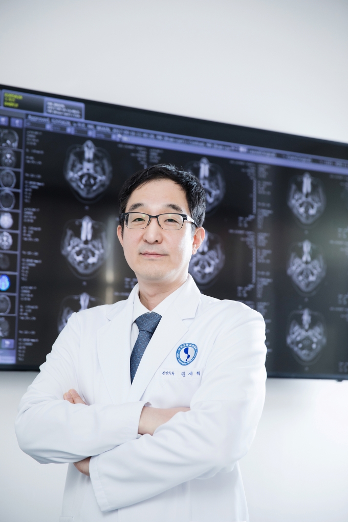 [스페셜 인터뷰: 글로벌 명의 명클리닉] 뇌종양 치료 전문 아주대병원 김세혁 교수
