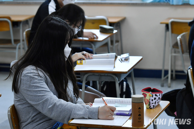 서울 숙명여고, 코로나19 확진자 발생…학교 폐쇄·500명 전수검사