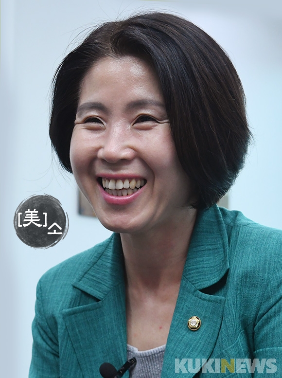[美소] 김미애 미래통합당 의원 '나의 육아는 현재진행형'