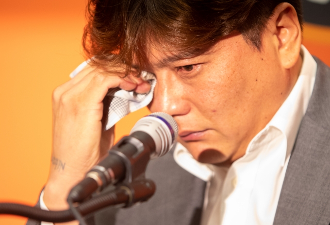 ‘김눈물’ 김태균 은퇴기자회견 “이젠 별명 들을 수 없어”