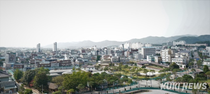 [고창에서 석 달 살기] 고창읍성이 품은 아름다운 솔숲과 대숲