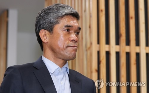 '횡령·성폭행 혐의' 정종선 고교축구연맹 전 회장 구속
