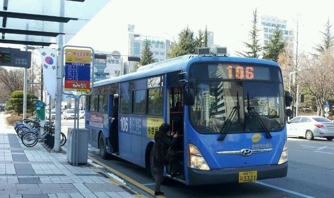 설 연휴 25∼26일, 서울 지하철·버스 막차 연장…불법주차 특별 단속