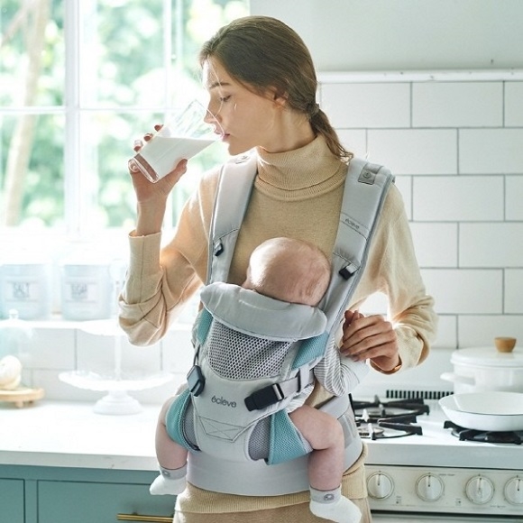 에끌레브 아기띠 특허 획득…“아기 안정적으로 지지 가능”