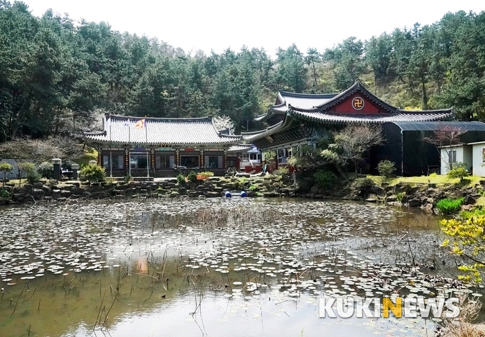 제주도에서 1년...삼양동 검은모래해변, 원당봉 그리고 선사유적지