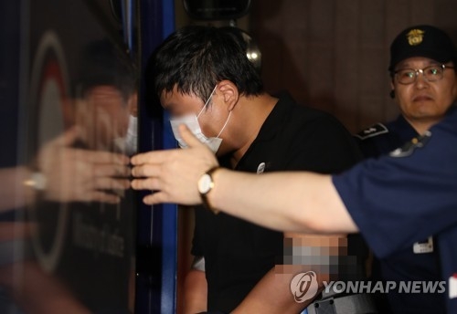 검찰, ‘조국 5촌 조카’ 조범동 징역 6년 구형 “신종 정경 유착”