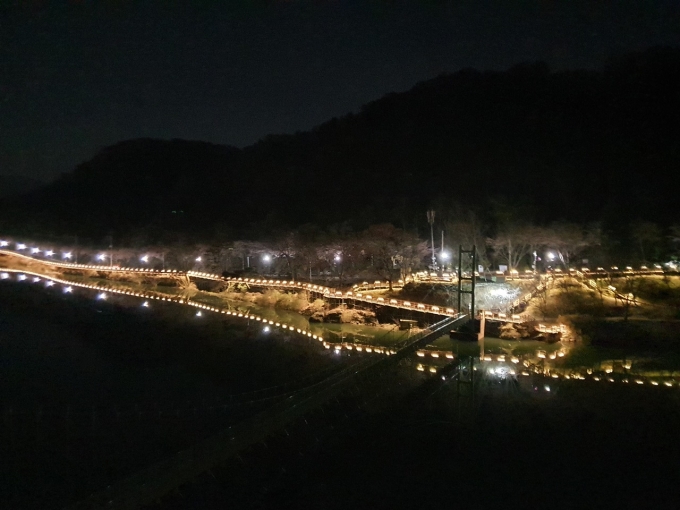[여기어때] 감성 담은 야경 '함안 입곡군립공원'