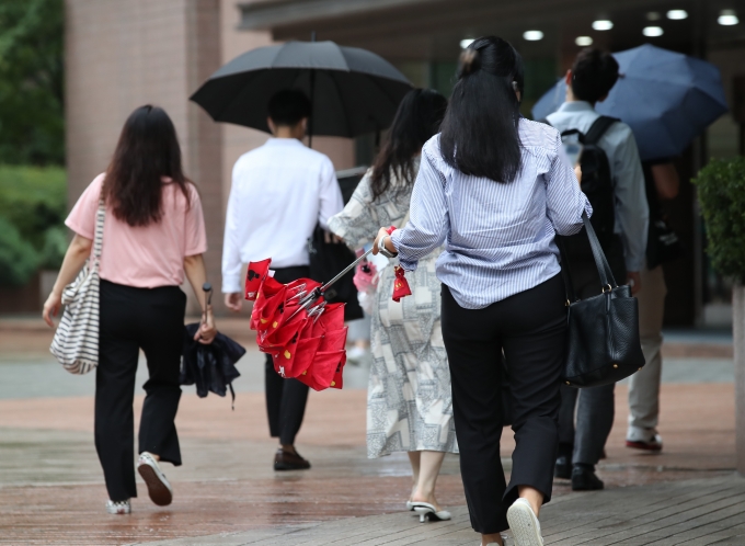 [오늘 날씨] “우산 준비하세요” 전국 많은 비…밤부터 차차 그쳐