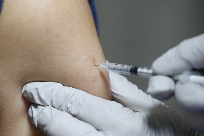  '대조 백신' 없어 발만 동동…국산 코로나 백신 개발 한계 [국감 2021]