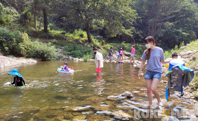[쿠키포토] '8월 마지막 주말' 계곡에서 즐기는 물놀이