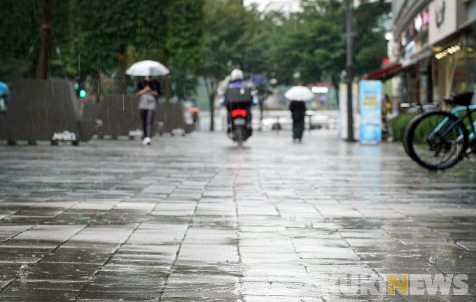 [쿠키포토] 전국에 비... 내달 2일까지는 우산 챙기세요