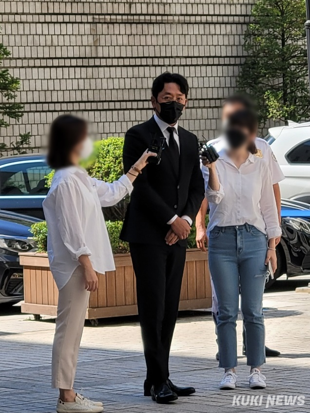 하정우 ‘프로포폴 혐의’ 벌금 3000만원…판사는 검사보다 매서웠다