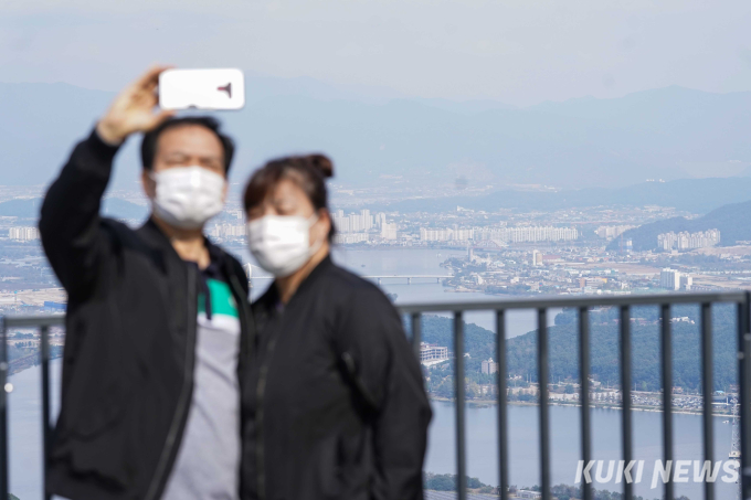  [드론으로 본 풍경] 삼악산 가을에 물들다