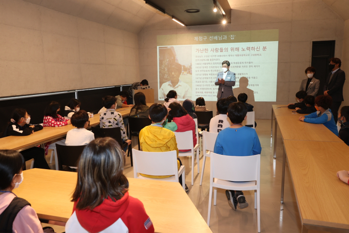 [고성소식] 전국 최고의 품질 자랑하는 고성군 안개꽃 ‘본격 출하’