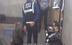 무릎 꿇은 할머니·뺨 맞는 종업원…일상을 파고든 ‘갑질’