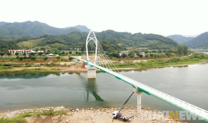 화천 새로운 랜드마크 북한강 '살랑교' 개통…86억 투입