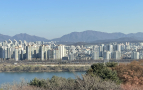 집값 하락, 수도권 따라 지방도?…“선거와 대출규제가 변수”