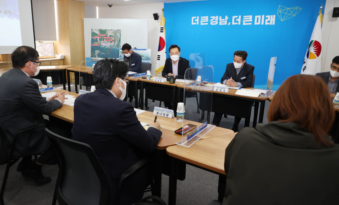 kuk202203310117.680x.0.jpg