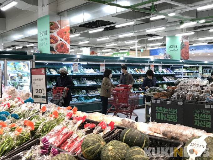 “김밥에 시금치가 사라졌고 고깃집에 상추가 사라졌다”