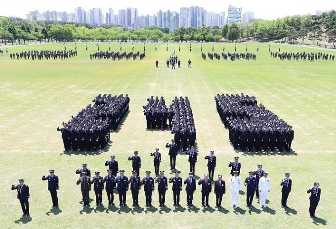 공군부사관 245기 임관식… 인하항공직업전문학교 40명 임관 