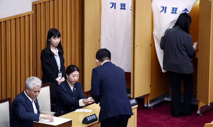 ‘성추행’ 의혹 박성호 부천시의원, 결국 의원직 상실