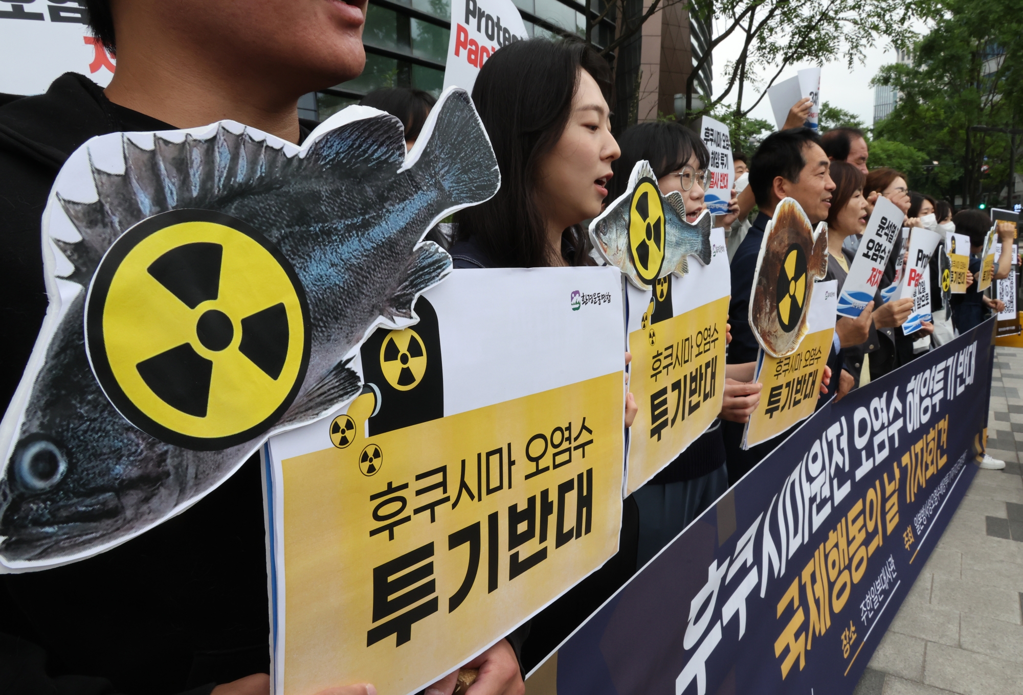 후쿠시마오염수, 불안한소비자…「원산지보다검사강화」 [방류 초읽기②]