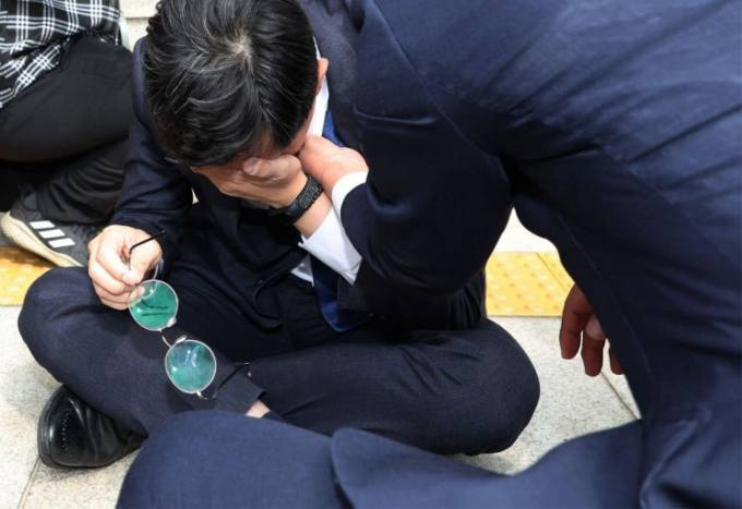 <b>장경태</b> “실신 풀영상 공개” 장예찬 “인생 반성해라”