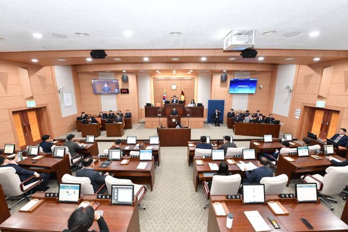 김해시의회, 추가경정예산안과 조례안 등 41건 안건 의결