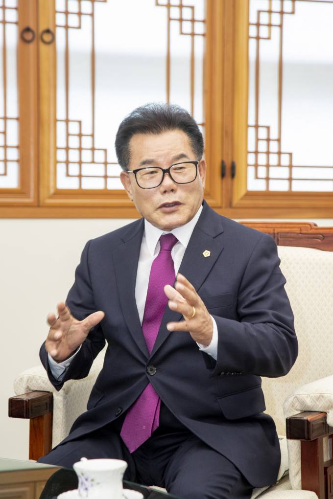 배한철 의장, “일본 독도 망언, 260만 도민과 단호하게 대응할 것”