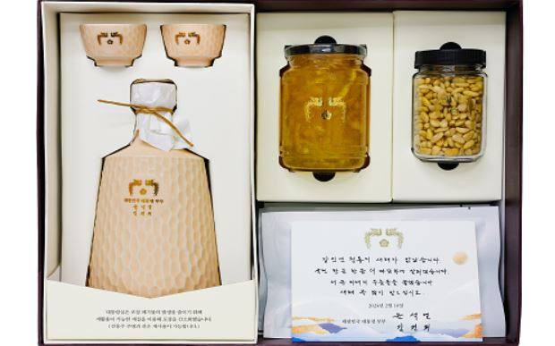 ‘나눔’ 강조된 尹대통령 설 선물…“국민 더 따뜻하게 살필 것”