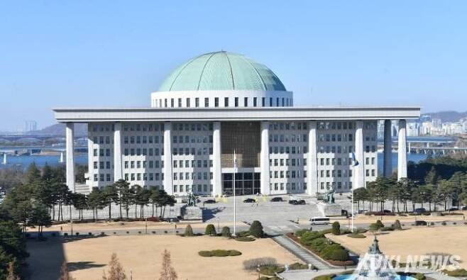 21대 국회 총선까지 ‘특검전쟁’…“정치실종에 민생파탄”
