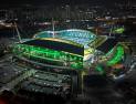 전주월드컵경기장, 초록빛 물결로 ‘응원의 불빛 함성’