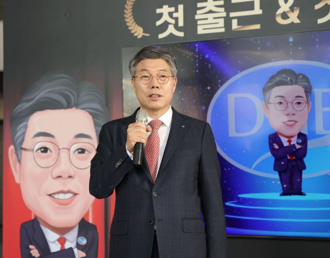 황병우 DGB금융그룹 회장, 첫 출근길 ‘소통·정도경영’ 행보