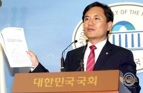 뿔난 춘천 시민 “이번 주 촛불집회 김진태 사무실 앞에서”