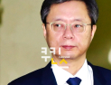 [쿠키영상] 우병우 영장실질심사 태도에 정청래 “또 째려봐, 건방이 하늘을 찌른다”…‘서울대 법대 후배’ 오민석 판사 담당